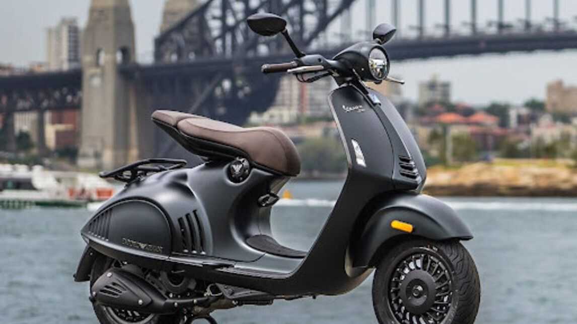 Mengulik Vespa Emporio Armani, Layakkah Dibanderol Rp196 Jutaan?